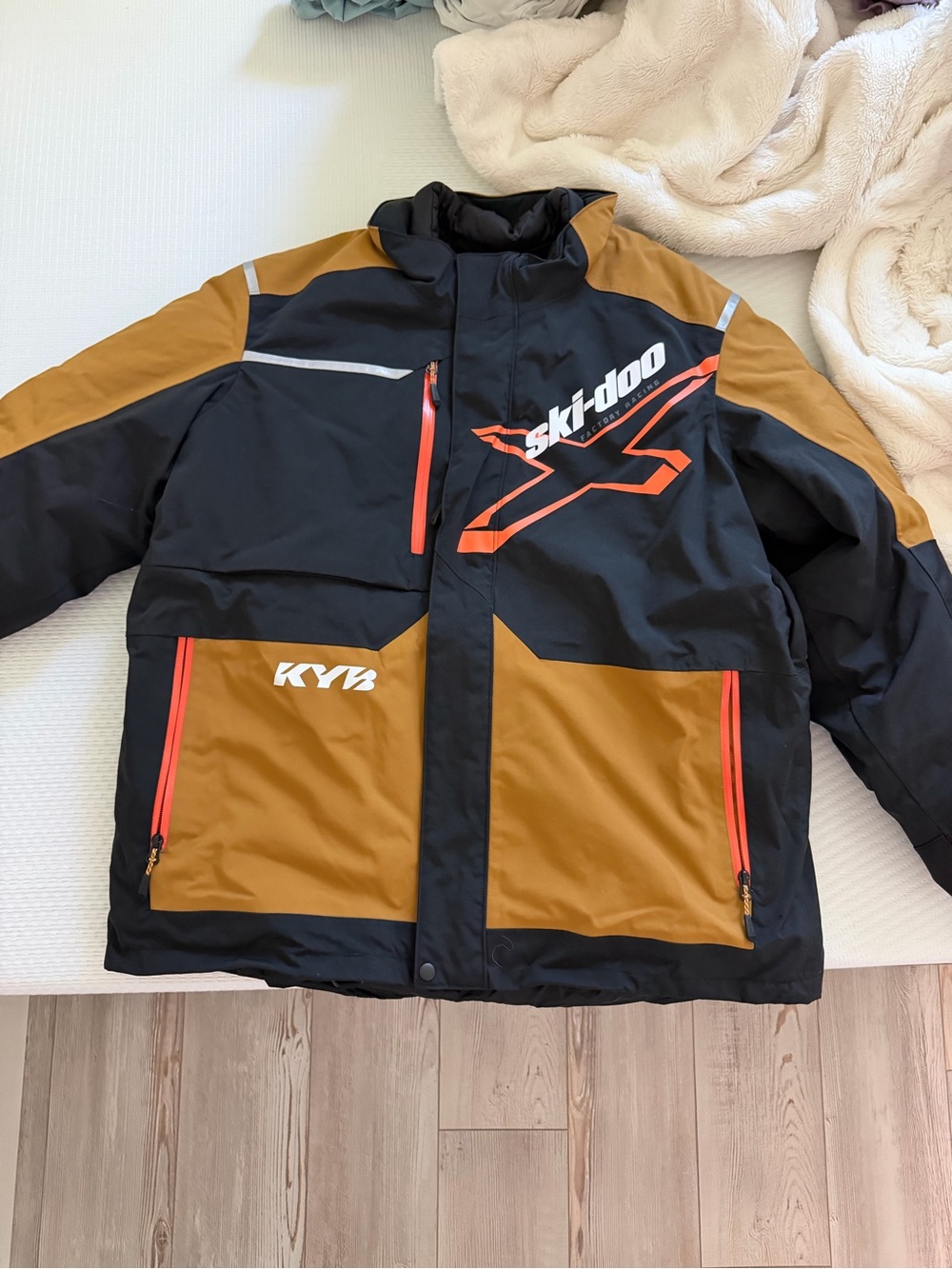 Ski-Doo Men's Insulated
Exodus X-Team Edition
Jacket Size XL